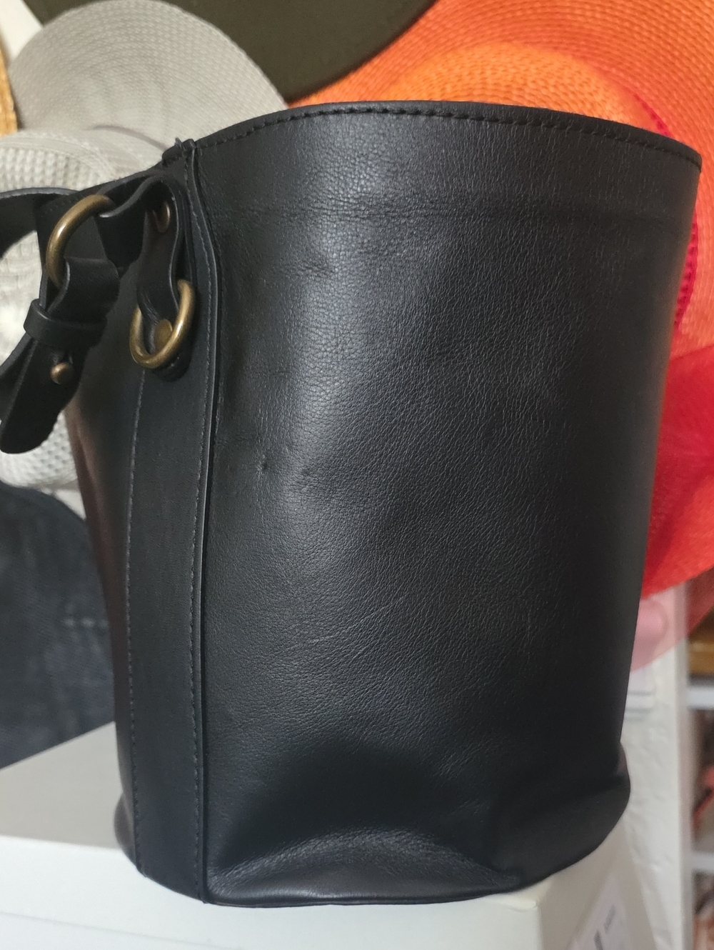 Black Leather Crossbody Bucket Bag - Unbranded